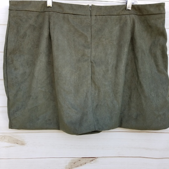 SALE 3/$20 NEW Boohoo mini skirt 18 - Picture 3 of 6